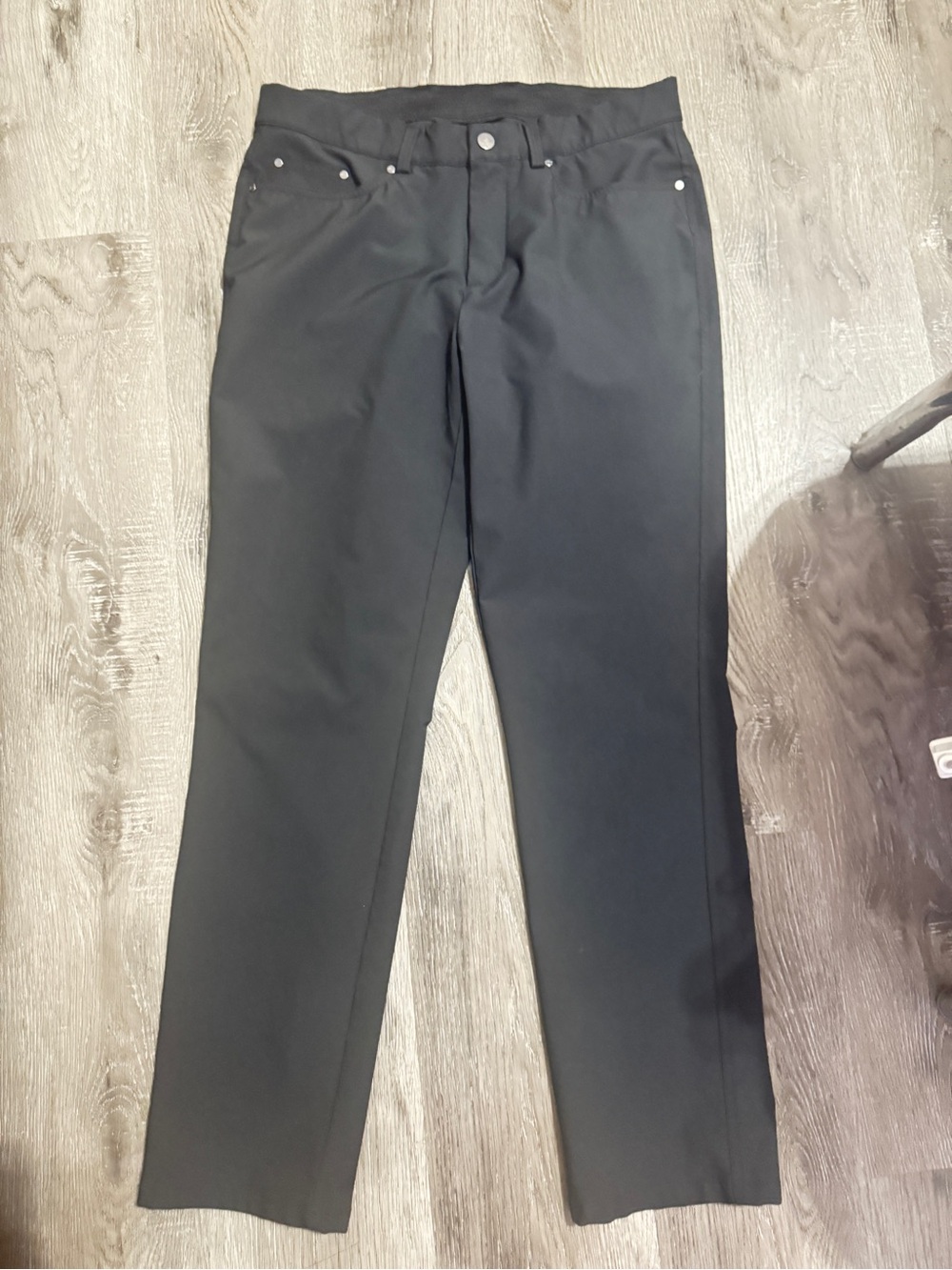 Greg Norman Men’s 32x30 Collection Black Straight-Leg Dress Pants Elastic waist